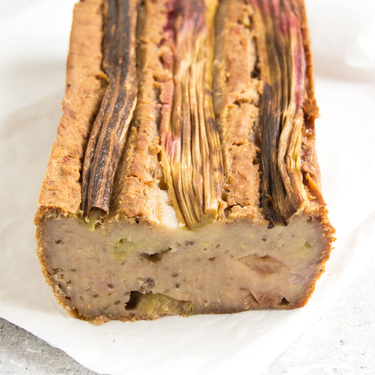 Saftiges Rhabarber Bananenbrot Vegan &amp; Glutenfrei - Tasty Katy