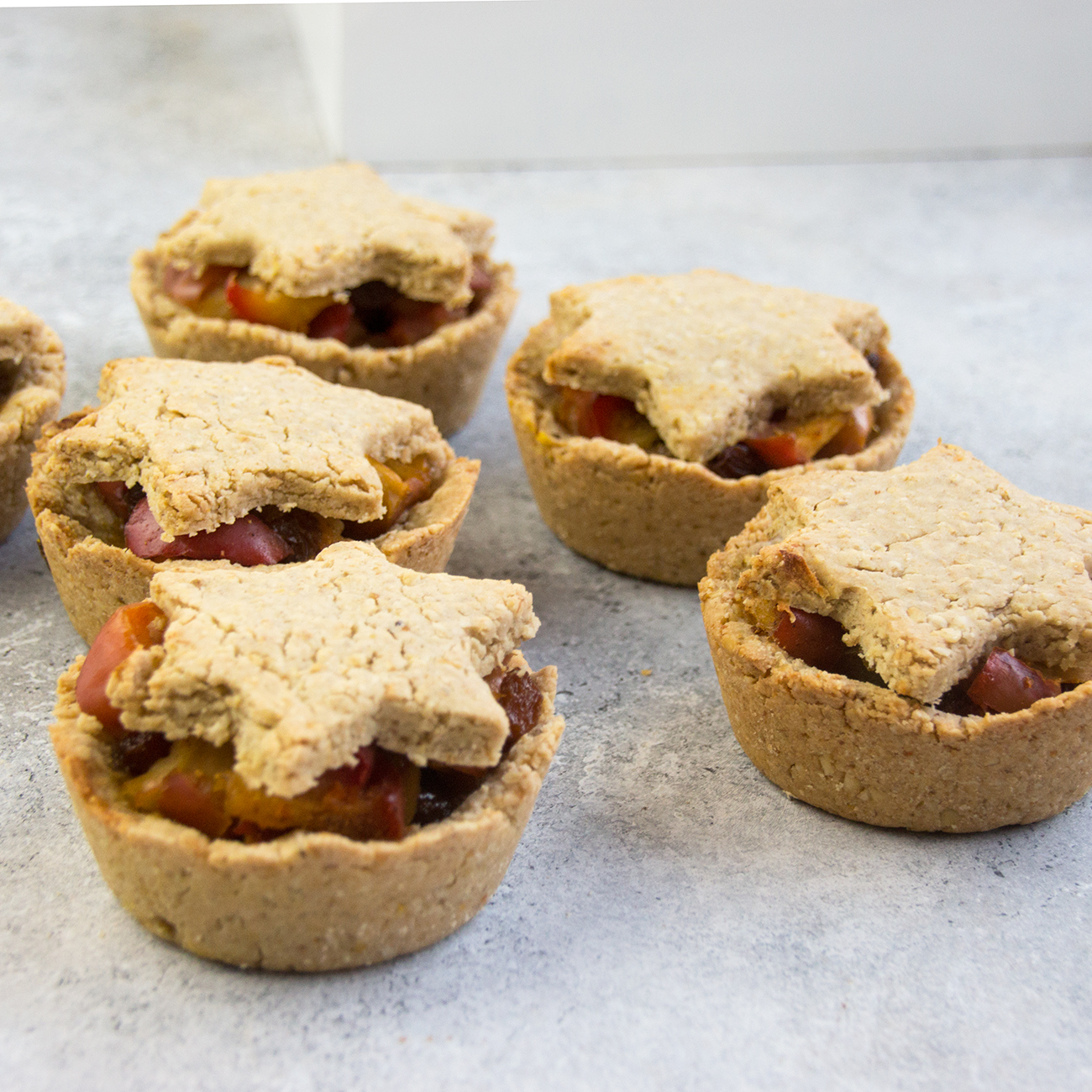 Mince Pies - glutenfrei &amp; vegan und ohne industriellen Zucker - Tasty Katy