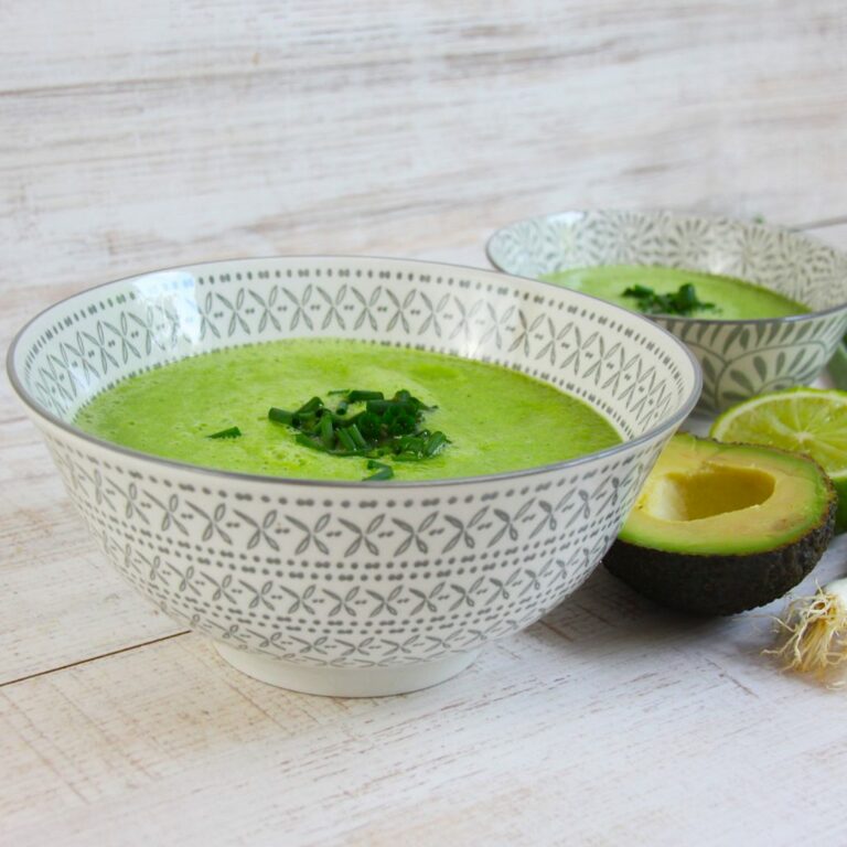 Kalte Gurken-Avocado-Suppe - vegan &amp; glutenfrei - Tasty Katy