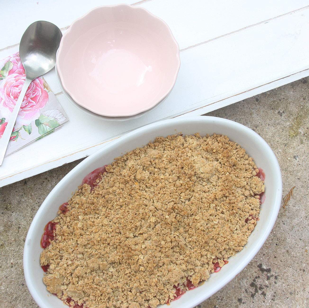 Veganer Pfirsich-Crumble - Glutenfrei &amp; vegan - Tasty Katy